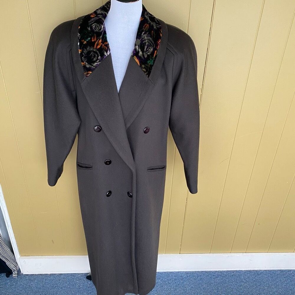 Donnybrook women XL full length wool trench coat w/soft floral collar
